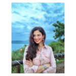 Shruti Sharma Instagram - It took me so many years to find the true meaning of life (still on it) !! What is more important… our temporary luxuries or peaceful soul!! I am working on mine. Honestly it is not easy to remain calm and peaceful between lost souls but one need to try!!! Hope you find yours too 💫 #omshanti 🙏🏻 #peace #happysoul #natureseekers #travel #explore #live Pawna Lake