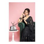 Shruti Sharma Instagram - Mere Har Lafz Pe…Tera Hi Zikr Hai Yeh Dil Sun Raha…Jo Bhi Teri fiqar Hai Tujhe Har Ghadi Yaar…Yaad Mein Kyun Karu Tere Khwaabon Ka…Intezar Main Kyun Karu?! 🌸☺️ 💇🏻‍♀️ @makeover_by_anis 💅🏻 @celebsmakeupbysejal #retro #vintage #oldsoul #nostalgia #newbeginnings #life #happiness 💓