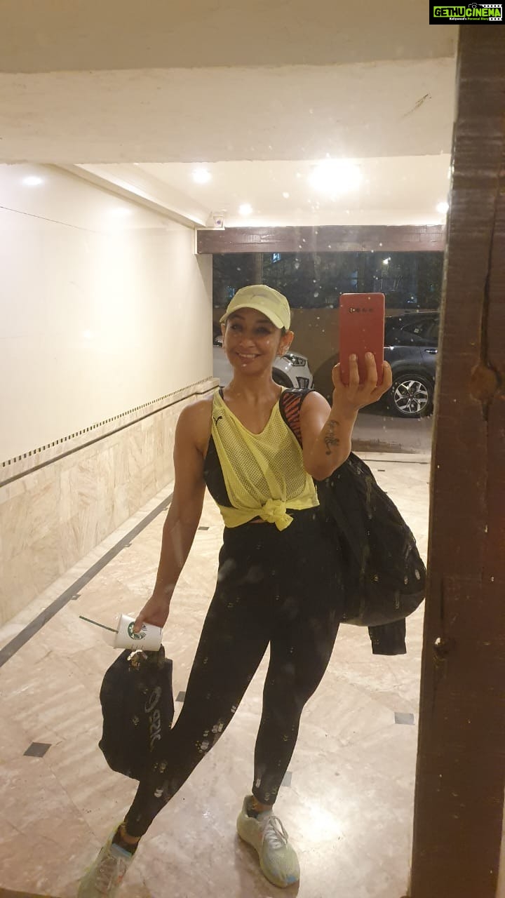Shruti Ulfat Instagram - #shrutipanwar #actor #actorslife #passion #fitnesswoman #fitnessfreak #fitnessinfluencer #healthiswealth #staystrong #stayfit #Day182 #π€πshruti . . . Thank you Guruji ππ€πͺ @louisfitness10
