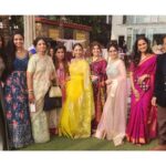 Shruti Ulfat Instagram - Gaurav aur Malloni ki shaadi mein hum sab... mazti aur mazza.. बधाईयाँ और प्यार शादी शुदा जोड़ी को @gauravamlani @millonikapadia @nakhreywala @aslijyotisharma @aparna.padgaonkar @tuffnut10 @ninadvaidya @javz747 @morpankh @aetashaa @sanikagadgil97 @vallari_20