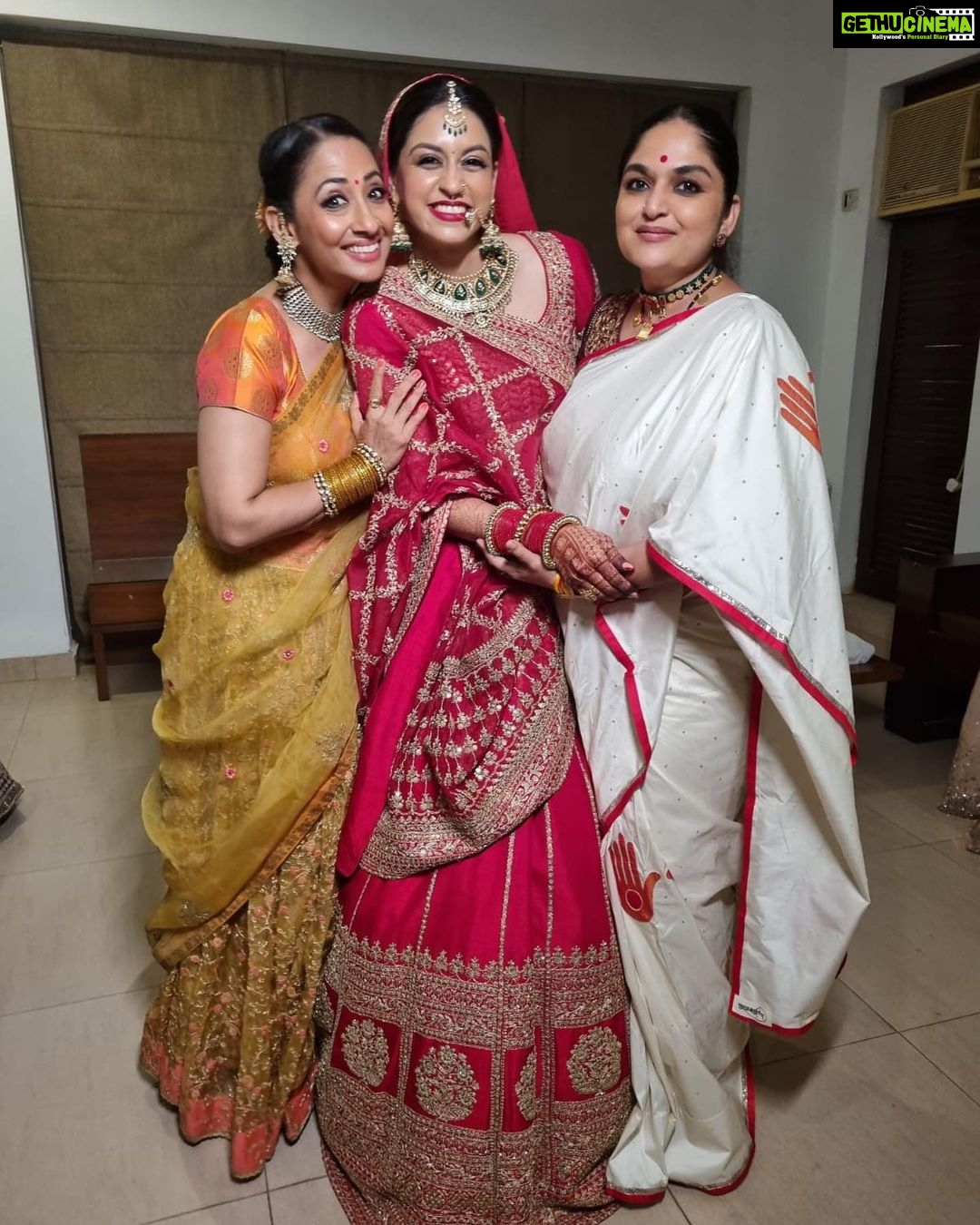 Shruti Ulfat Instagram - Pyaare jodi ki pyaari Shaadi.. blessings n love to ya both JYOTI n TUSHAR .. have a beautiful journey of love n togetherness.. loads fun m love @aslijyotisharma @nakhreywala @indirakrishna101 Delhi, India