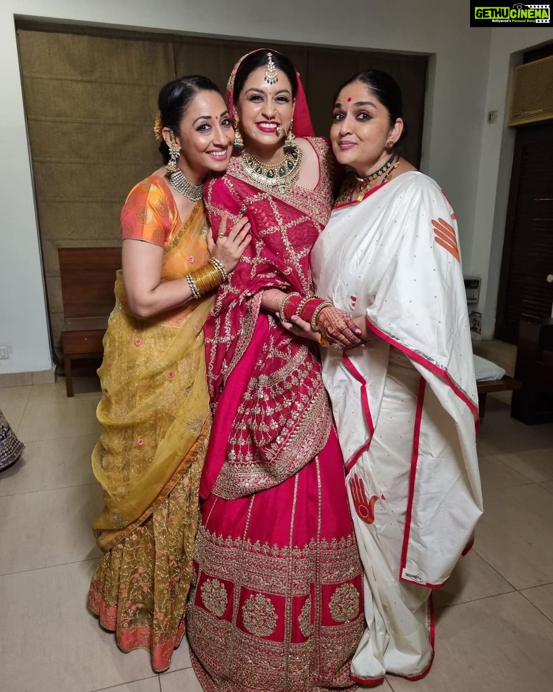Shruti Ulfat Instagram - Pyaare jodi ki pyaari Shaadi.. blessings n love to ya both JYOTI n TUSHAR .. have a beautiful journey of love n togetherness.. loads fun m love @aslijyotisharma @nakhreywala @indirakrishna101 Delhi, India