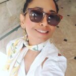 Shruti Ulfat Instagram - 🌻 I am my own sunflower ...blooming n alive . . . #shrutipanwar #actor #actorslife #passion #fitnessfreak #love #light #laughter #life #🌞💛shruti