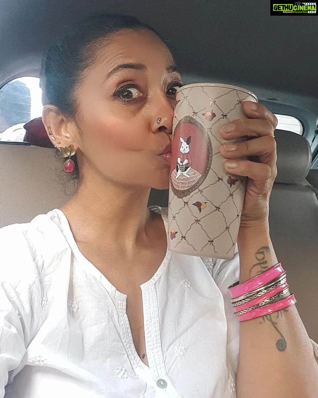 Shruti Ulfat Instagram - Green tea in my coffee sipper... from now ! Loving it 💗