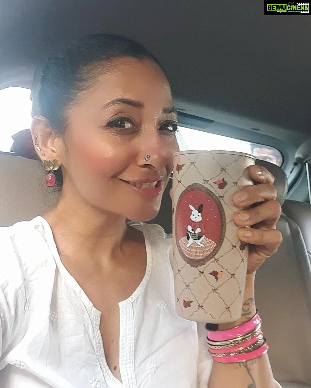 Shruti Ulfat Instagram - Green tea in my coffee sipper... from now ! Loving it 💗