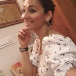 Shruti Ulfat Instagram – Feeling good with myself and in myself ❤️ 
.
.
.

#shrutipanwar #actor #actorslife #reelsinstagram #feelgood #instareels #happiness #moodreel #reelonwheels #instaindia #instafun #beyou #staylove #stayhappy #lovethyself #❤️🌞Shruti