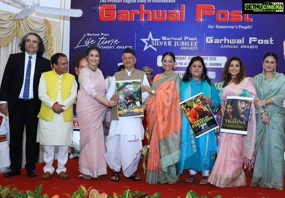 Shruti Ulfat Instagram - 4th Garhwal post Award ceremony and Silver Jubilee celebration at Raj Bhavan. Mumbai. With His Excellency Shri. Bhagat Singh Koshiyari ji, Governor of Maharashtra, as the Chief Guest and Dr. Dhan Singh Rawat, Cabinet Minister. Uttarakhand as the Guest of Honour. It was indeed a pleasure for me to welcome the guests from Uttarakhand and Mumbai and the recipients of the Garhwal Post Awards. thank you Satish ji.. it is always a delight for me to be a part of any celebration of GP. Its like a family event n celebration for me. Ofcourse there are more pics to post.. will do soon. Respect n Love @satishuk69 @yoshi_babies @m_koirala @badolavarun @divyadutta25 @chitrashi @dhruvaditya_ @ojasyarocks 134 Walkeshwer Road Raj Bhavan Mumbai