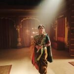 Shruti Ulfat Instagram - "I am a Queen coz I know how to rule myself " . . . #shrutipanwar #actor #fitnessfreak #🌞💛shruti ⁰#love #passion #zest #zing #selflove #television #series #Punyashlokahilyabai #gautambaiholkar #gautamranisarkar #dashaami #sonytv @dashami_official @sonytvofficial @sonylivindia