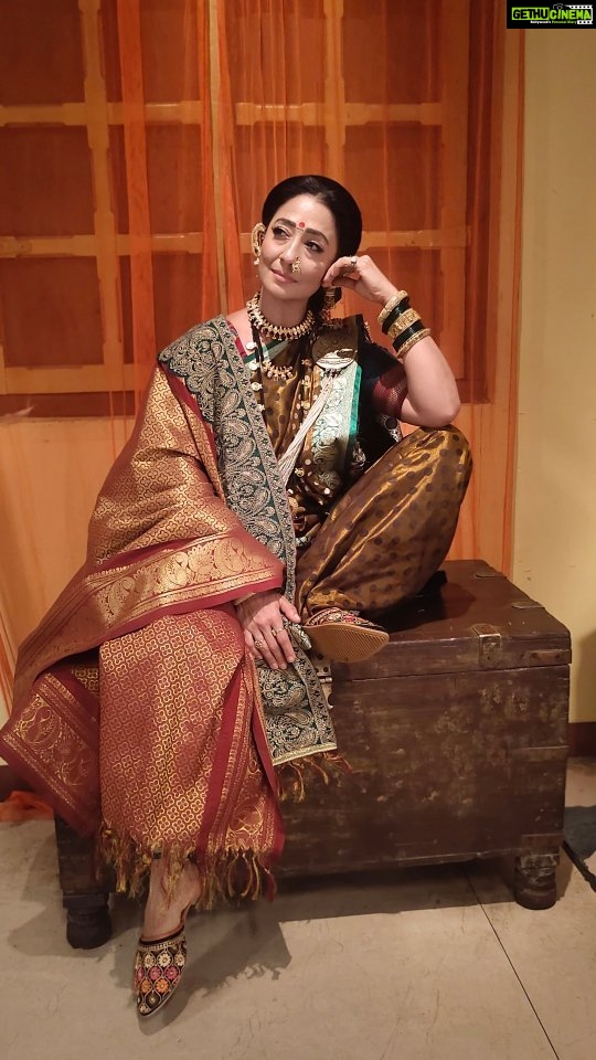 Shruti Ulfat Instagram - मिलने का मज़ा अक्सर ! इंतज़ार के बाद ही आता है !! #nidhichaurasia #reelvideo #reelsinstagram #reelkarofeelkaro #instagood #instafollow #instagood #viralreels #viral #bts #followforfollowback #beuty #ramadan #d Mumbai -city of Dreams