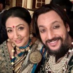 Shruti Ulfat Instagram - Behind the scene..with our director Sumit sir and lovely Co actors#punyashlokahilyabai #punyashlokahilyabaionsonytv #sonytv @shrutiulfat @itz_krishchauhan