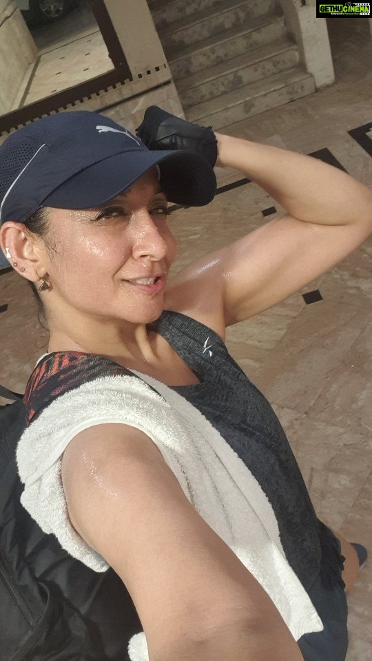 Shruti Ulfat Instagram - Perserverance... Passion ...Will @louisfitness10 🙏👍💪❤️ . . . #shrutipanwar #actor #actorslife #fitnessfreak #fitnesswoman #healthiswealth #stayStrong #stayFit #nowornever #💙🌞Shruti