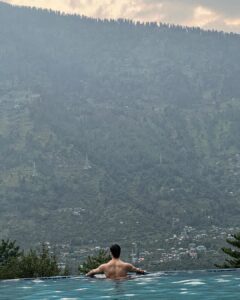 Sidharth Malhotra Instagram - Want to go BACK to nature. #naturelover #outdoorjunkie #SidFit Manali, Himachal Pradesh