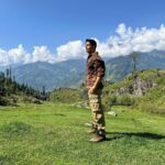 Sidharth Malhotra Instagram – Musafir hoon yaaron… 

#kishorekumarsongs #legend Manali, Himachal Pradesh