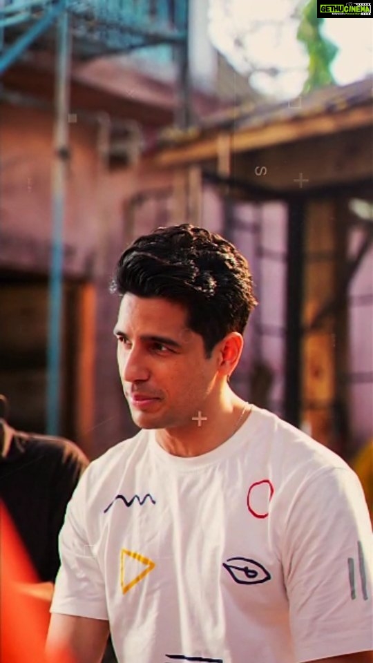 Sidharth Malhotra Instagram - Josh brings you an opportunity to be your real, awesome self by bringing to you #RealHai 🎉🎉 All you have to do is make videos that shows us the real you in any genre be it #dance #fashion #fitness #food #entertainment or #comedy and get to meet the stars!! Check @officialjoshapp for more #realhai videos @Bhavin_333 @Sameeksha.sud_ @vishalpandey_21 @faizbaloch_07 @hasnaink07 @adnaan_07dz @itz_raadha