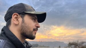 Sidharth Malhotra Instagram - Happy New Year!
May this year be the start of a new chapter in which you write your own story! Wishing you strength & good health on this journey ahead...