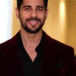 Sidharth Malhotra Instagram - For me, it’s not just about delivering a great performance. It’s about progressing with every performance. And the Audi Q5 embodies that philosophy perfectly. #AudiQ5 #quattro #FutureIsAnAttitude @audiin @dhillon_balbir
