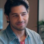 Sidharth Malhotra Instagram - When it comes to my holiday plans, the destinations & experiences together create countless magical memories. With 70+ Resorts & 2000+ Experiences at #ClubMahindra , I just have to decide ke mujhe #JaanaKahanHai @clubmahindra Click the link to holiday like me https://bit.ly/HolidayLikeSid