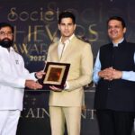Sidharth Malhotra Instagram – Thank you, #SocietyAchieversAwards2022 for felicitating me with the Best actor award for outstanding and pathbreaking achievements in Indian cinema. 
Extremely grateful to receive this from our Hon. Chief Minister @mieknathshinde and Deputy Chief Minister @devendra_fadnavis ji. 
and thank you to all my fans for their constant support and love, 
Big love and respect always♥️