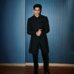 Sidharth Malhotra Instagram - Black Jack ♠️