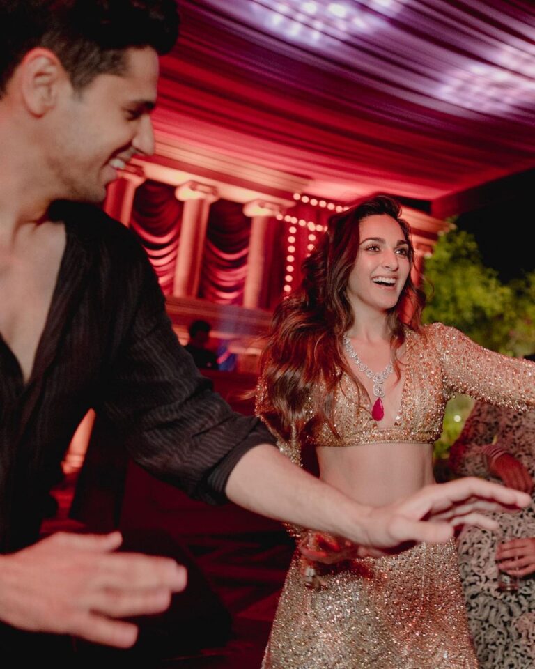 Sidharth Malhotra Instagram - something about that night.. something really special 💃🏻🕺🤩