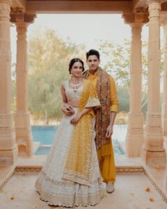 Sidharth Malhotra Instagram - Pyaar ka rang chada hai ❤️