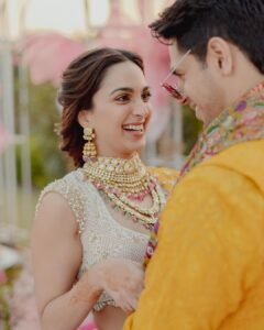 Sidharth Malhotra Instagram - Pyaar ka rang chada hai ❤️