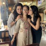 Simple Kaul Instagram - Cause it’s my mom’s birthday 🥳 Such a lovely day spent with family 🫶🏽