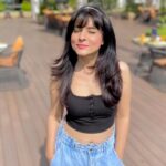 Simple Kaul Instagram – Soaking in all the positivity around !
And it feels good 🌻