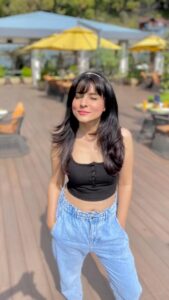 Simple Kaul Instagram - Soaking in all the positivity around ! And it feels good 🌻