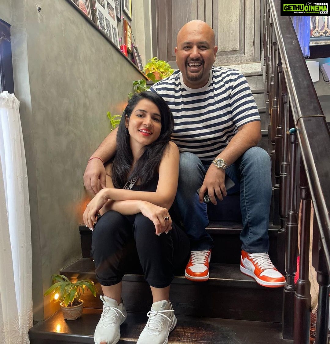 Simple Kaul Instagram - Cause it’s my mom’s birthday 🥳 Such a lovely day spent with family 🫶🏽