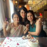 Simple Kaul Instagram – Cause it’s my mom’s birthday 🥳 
Such a lovely day spent with family 🫶🏽