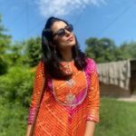 Simple Kaul Instagram – It is toooo sunny indeed ☀️ but still gotto pose 😜

📷 @bhavishya_b ♥️
