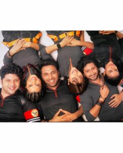 Simple Kaul Instagram - To the friends I made in this journey called life ! ♥️♥️
Love you all 🤗 and miss shooting with you all ☹️
Happy friendship day 😘

#ziddidilmaanenaa

@diljotchhabra @shaalien_malhotra @iamadityadeshmukh @kaveripriyam_official @kunalkarankapoor