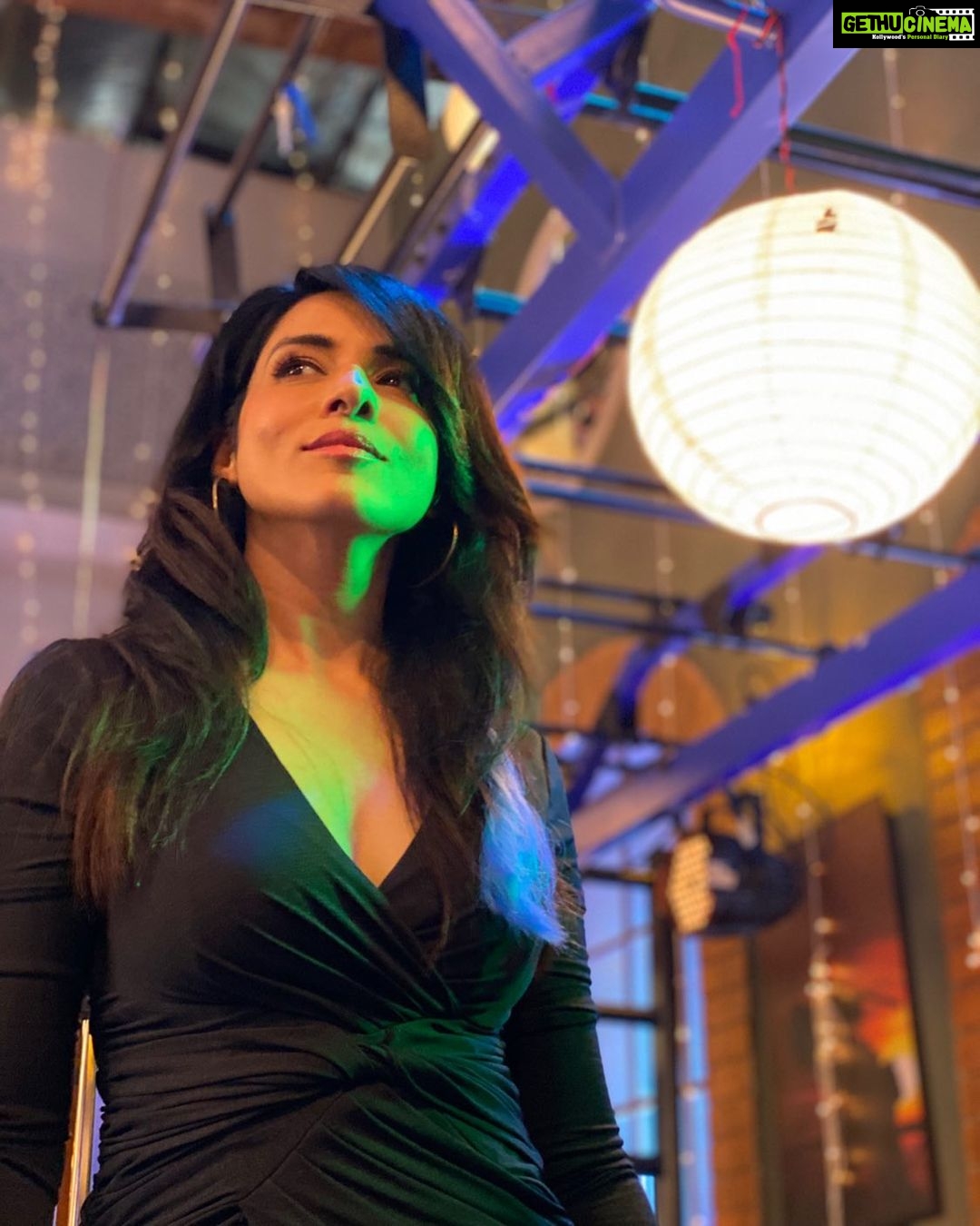 Simple Kaul Instagram - Love the way light falls here ! Clicked by @prathmesh_sharma who used to click me most of the times on the set cause he was the best at it π How many pictures we used to click for each other ! Omg ! πand then approve one π This was the Last day of my shoot for the show !