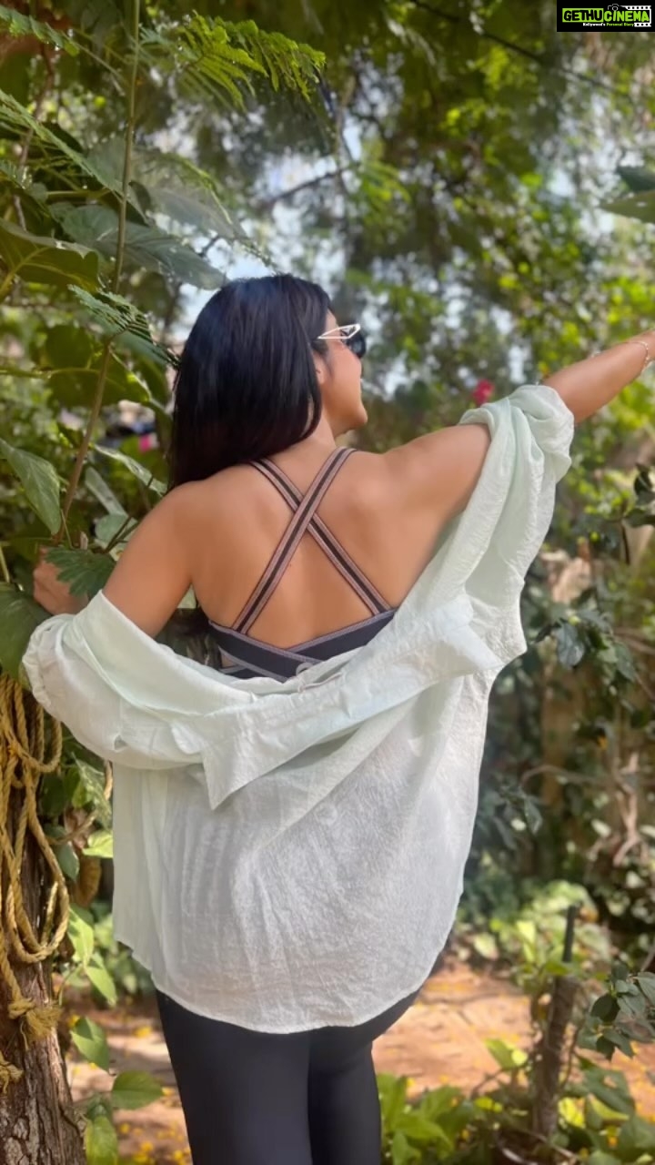 Simple Kaul Instagram - Love for comfortable & cool @liveaastey 🕺