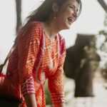 Simple Kaul Instagram - Love makes us feel more ♥️ 📷 @mamtadutta14 ♥️ #love #rainy #morning