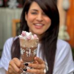 Simple Kaul Instagram – Hot chocolate with peppermint at @thehomemadecafeandbar 😝
Totalllly hottttttttt !! The Homemade Cafe