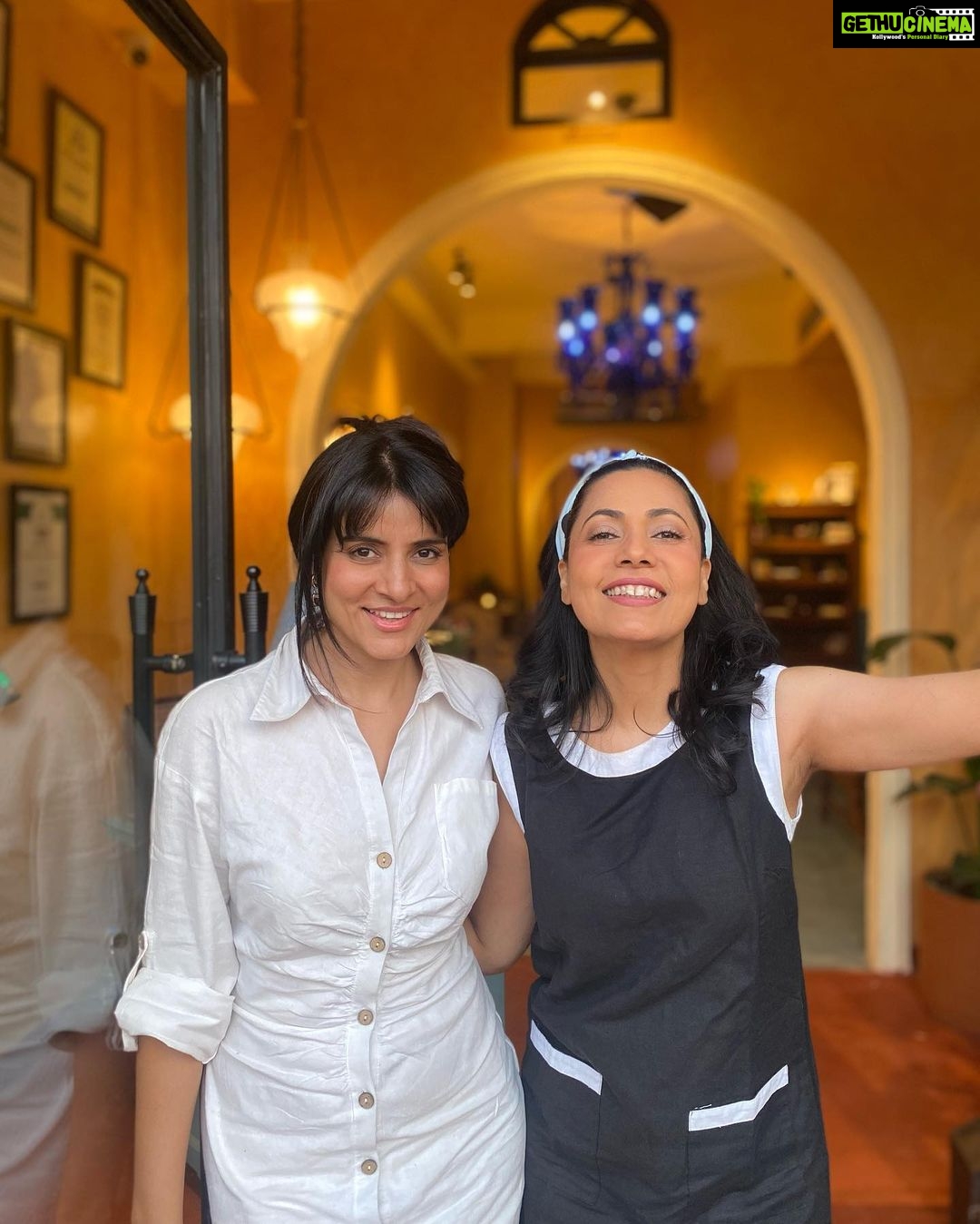 Simple Kaul Instagram - Happy to have my friend @tuhinaavohra at @1bhkvashi today 🤗🤗🤗 1BHK VASHI