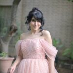 Simple Kaul Instagram - Shot by @rishabdahiya2.0 In @daniasiddiquiofficial Pretty Dress 🌺