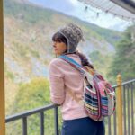 Simple Kaul Instagram – This moment here I want to pause