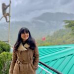 Simple Kaul Instagram - The naughty monkeys loitering around the Dalali Lama temple in Maclordganj is a sight I would never like to watch . Had I known they were in my frame , I wud hv ran away 😱😱 By the third slide……… I saw 👀 one coming in front of me ….. and I was like runnnnnnn 🏃‍♀️ Dalai Lama Temple, Mcleod Ganj, Dharamsala.