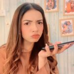 Simran Budharup Instagram - Kitna Bhi Control Karo Sacchai Muh Se Nikal Hi Jaati Hu🤣🤪 #love #cute #lovemyself #funny #comedy #husbandwife #crazy #actor #set #timepass #masti #hair #makeup #follow