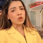 Simran Budharup Instagram - Zindagi Ki Kahani 🥲 #funnyvideos #fun #masti #set #hair #makeup #studio #cute #follow #love #starplus #pandyastore