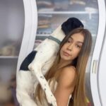 Simran Budharup Instagram – Bas Yu Hiii🤪 with @taxi_the_pup 

#love #dog #filter #dogsofinstagram #puppies #puppy #dogmom #funny #comedy #cute #masti #follow #pandyastore #starplus