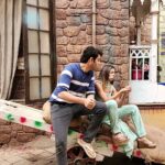 Simran Budharup Instagram - Kya hi chal raha ha 🤣 . . . #pandyastore #actor #mohitparmar #krish #simranbudharup #rishits #dance #starplus #drama #fun #cool #bollywood #pollywood #laughter #joy #music #song #goat #family #trending #reels #shukrana