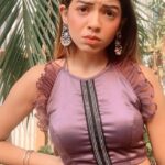 Simran Budharup Instagram - Baton Mein Khel Gaya Launda😜🤣 #love #fun #funny #me #cute #masti #life #crazy #cutest #lovemyself #selfappreciation #funnyreel #comedyreel #follow #starplus #trending #actor #dialogue #pandyastore