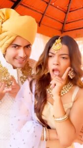 Simran Budharup Instagram - Love Marriage arrangements 🤪
.
.
.
.
#behindthescenes #lovemarriage #wedding #indianwedding #pandyastore #trendingreels #reelitfeelit #reelkarofeelkaro