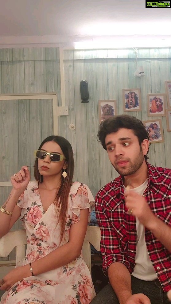 Simran Budharup Instagram - Meri Gundi Bestfriend 🤣 . . . . #pandyastore #actor #mohitparmar #simranbudharup #krish #rishita #starplus #drama #fun #cool #bollywood #pollywood #laughter #joy #goat #family #trending #reels #shukrana