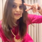 Smita Bansal Instagram - When you don’t have any correct takes to match for transition. Transition gone totally wrong😂😂 #transitionreel #banno #smitabansal #itsokaynottobeokay #instareel #trending