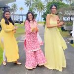 Smita Bansal Instagram - First #reel with my sisters. @manya_mittal @rhea_lly_ #family #sisterlove #trending #destinationwedding #youhadmiatsav #smitabansal #love #thailand